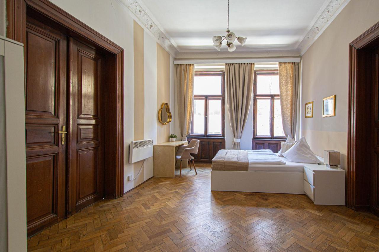 For Celebrations Spacious 3Bdr Apartment With Balcony Praag Buitenkant foto