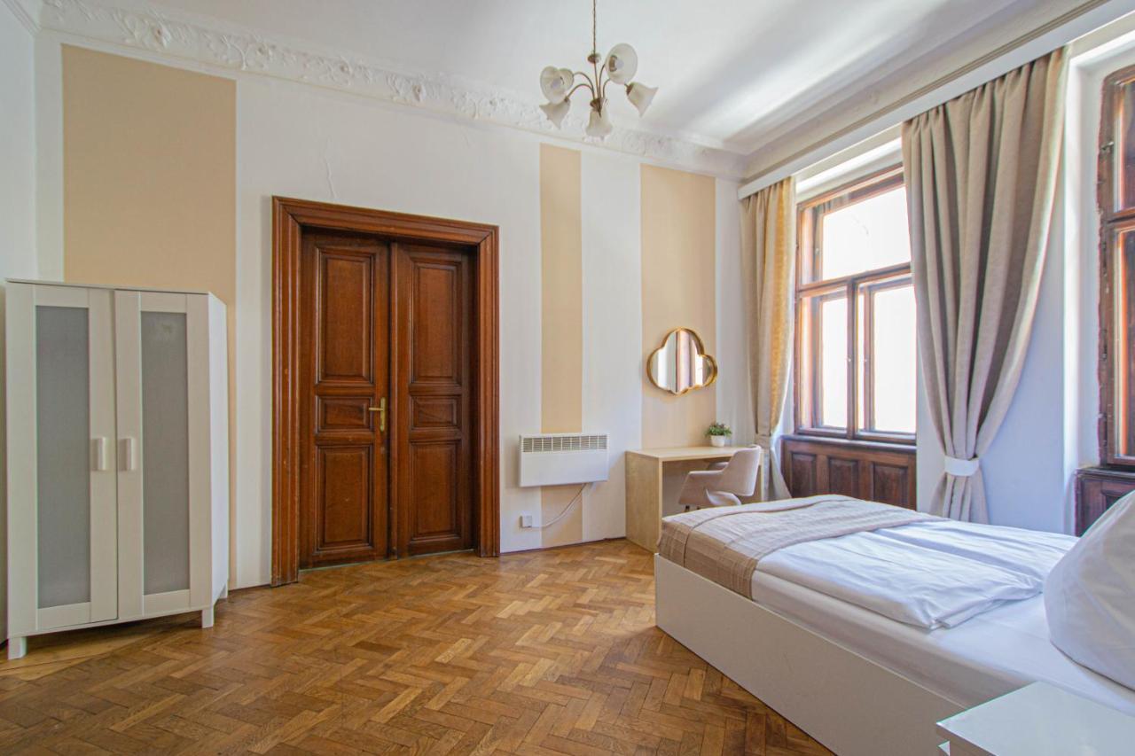 For Celebrations Spacious 3Bdr Apartment With Balcony Praag Buitenkant foto