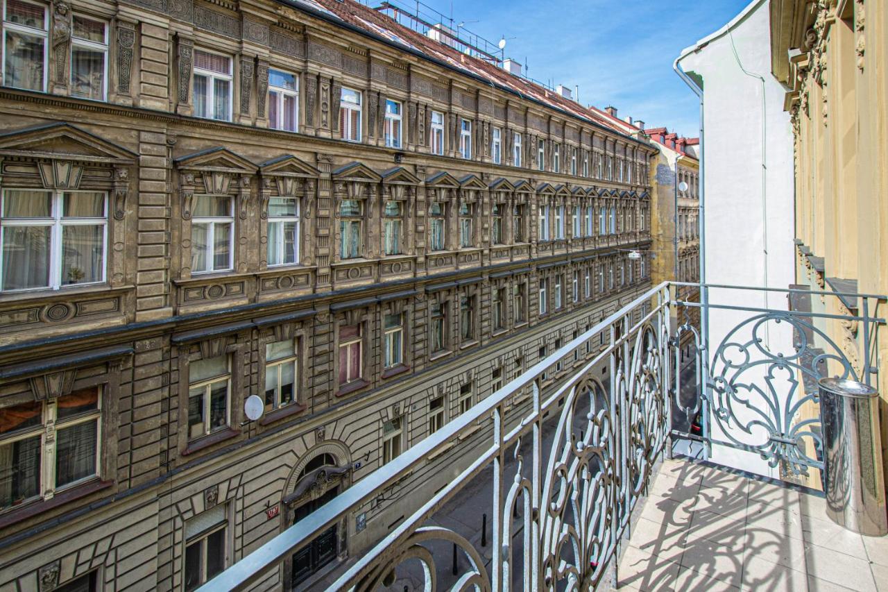 For Celebrations Spacious 3Bdr Apartment With Balcony Praag Buitenkant foto