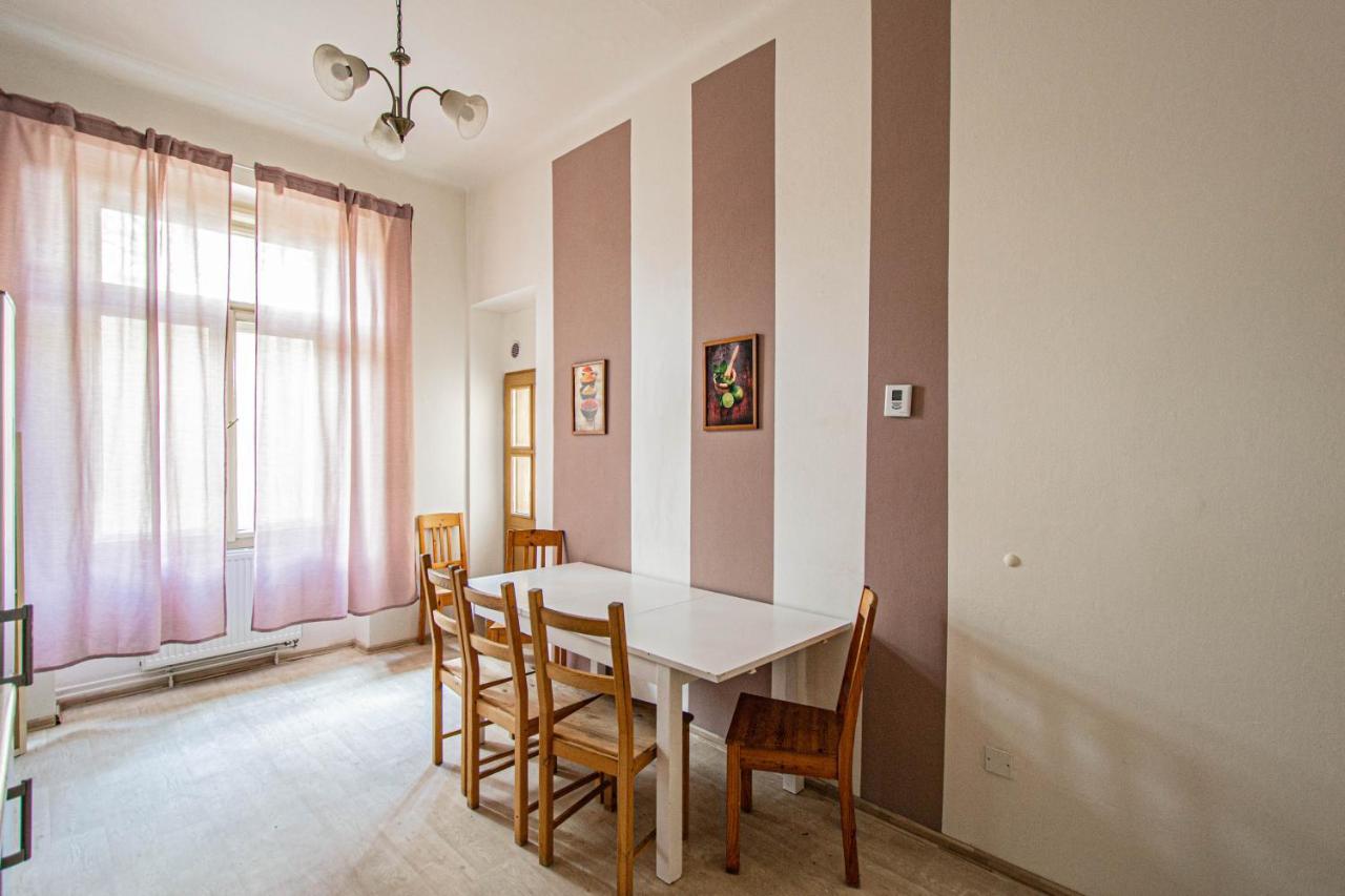 For Celebrations Spacious 3Bdr Apartment With Balcony Praag Buitenkant foto