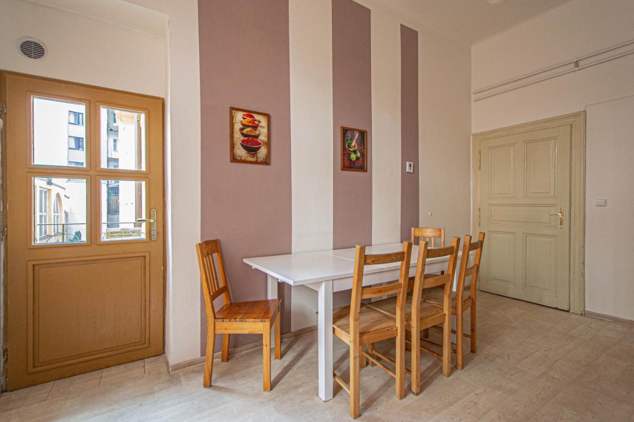 For Celebrations Spacious 3Bdr Apartment With Balcony Praag Buitenkant foto