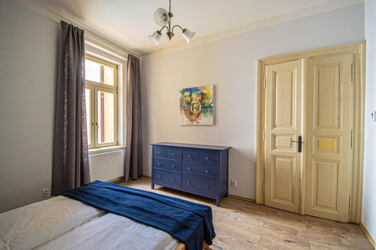 For Celebrations Spacious 3Bdr Apartment With Balcony Praag Buitenkant foto
