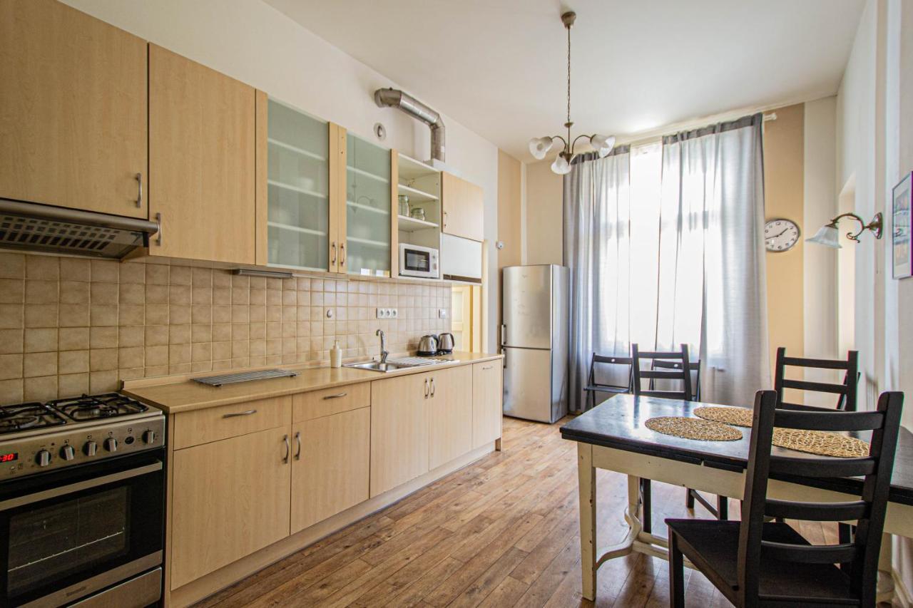 For Celebrations Spacious 3Bdr Apartment With Balcony Praag Buitenkant foto