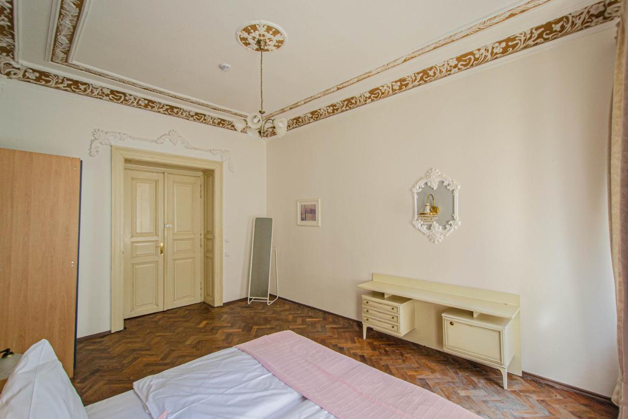 For Celebrations Spacious 3Bdr Apartment With Balcony Praag Buitenkant foto