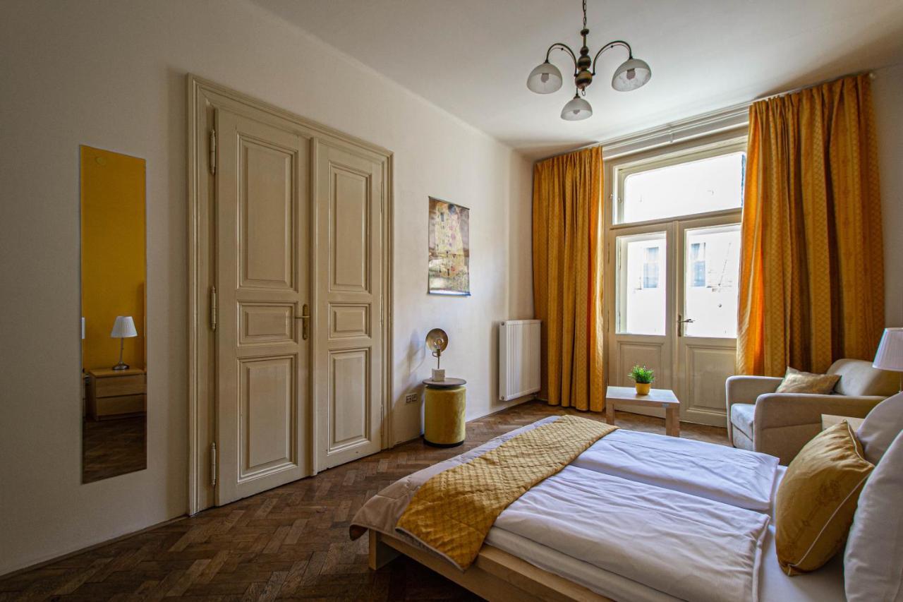 For Celebrations Spacious 3Bdr Apartment With Balcony Praag Buitenkant foto